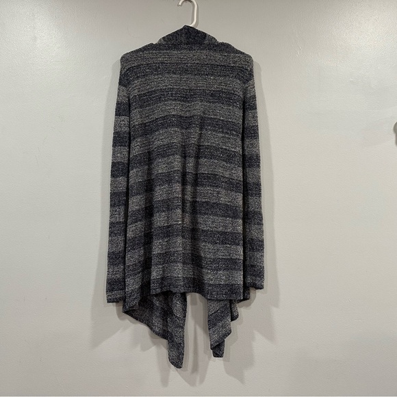 BAREFOOT DREAMS Bamboo Chic Lite Striped Sweater Top Size Small Medium - Picture 4 of 8